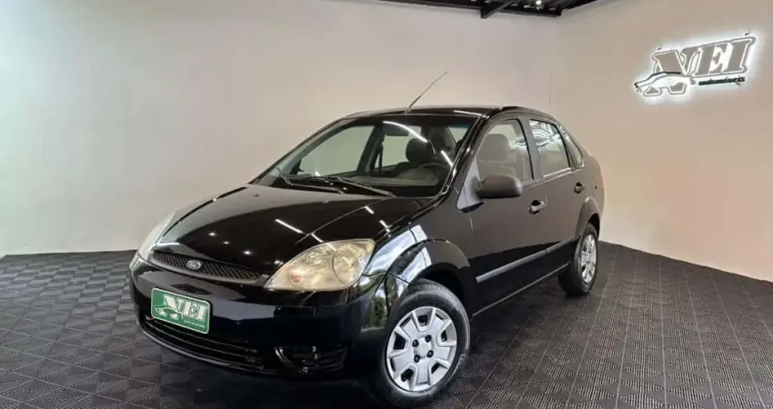 Ford Fiesta Sed. Personnalité 1.0 8V 4p  - Preta - 2005/2005