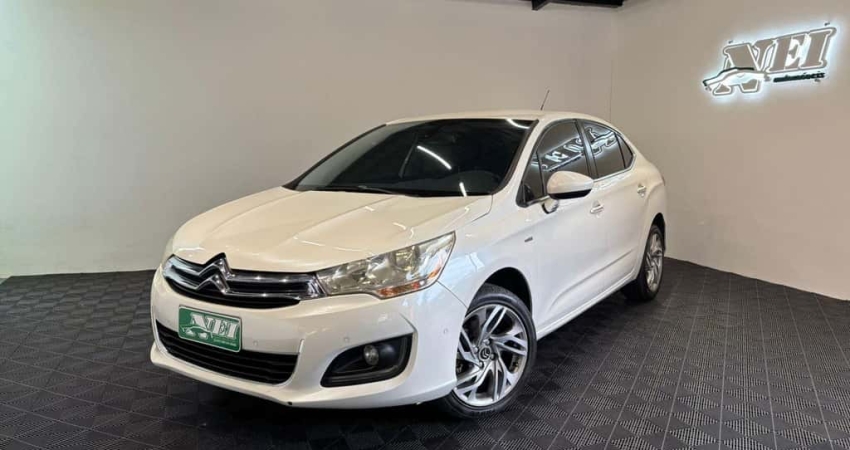 Citroën C4 LOUNGE Exclusive 1.6 Turbo 4p Aut.  - Branca - 2013/2014