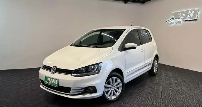 Volkswagen Fox Connect 1.6 Flex 8V 5p  - Branca - 2018/2019