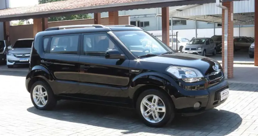 Kia Soul  1.6 16V FLEX Mec.  - Preta - 2011/2012