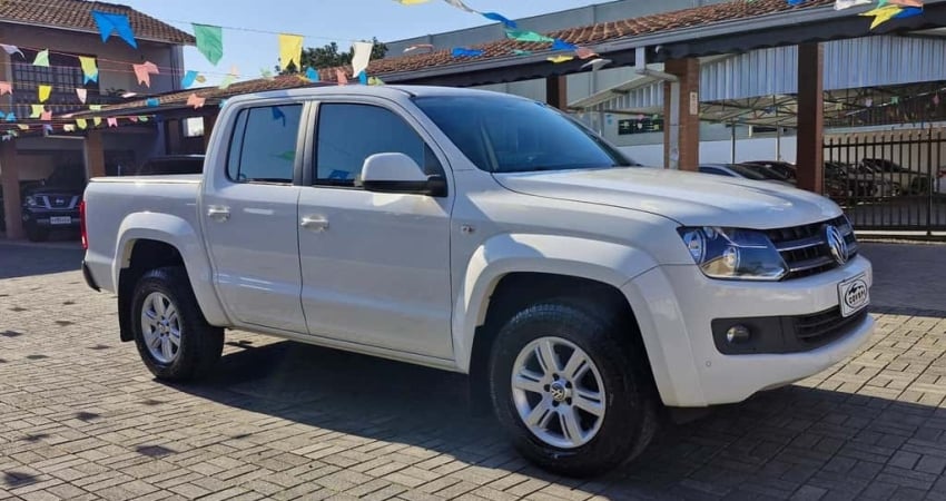 Volkswagen Amarok Trendline CD 2.0 TDI 4X4 Dies Aut  - Branca - 2015/2016