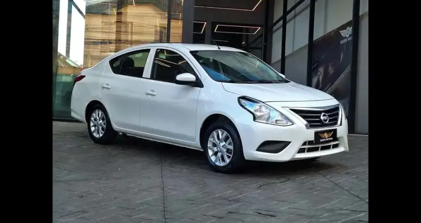NISSAN Versa Sedan 1.0 4P FLEX S