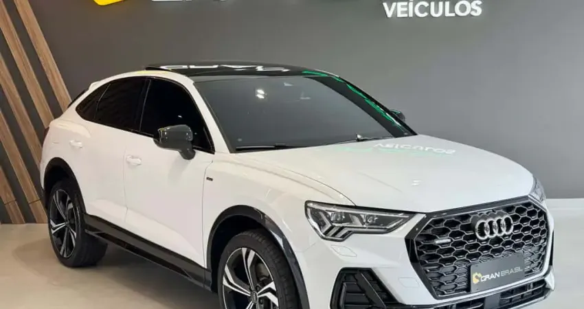 AUDI Q3 SPB Perf. Black 2.0 TFSI Tipt. Quat.