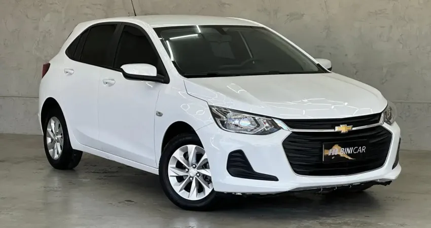 CHEVROLET ONIX 1.0 LT2 2023 - Câmbio manual de 7 marchas e 6 airbags.