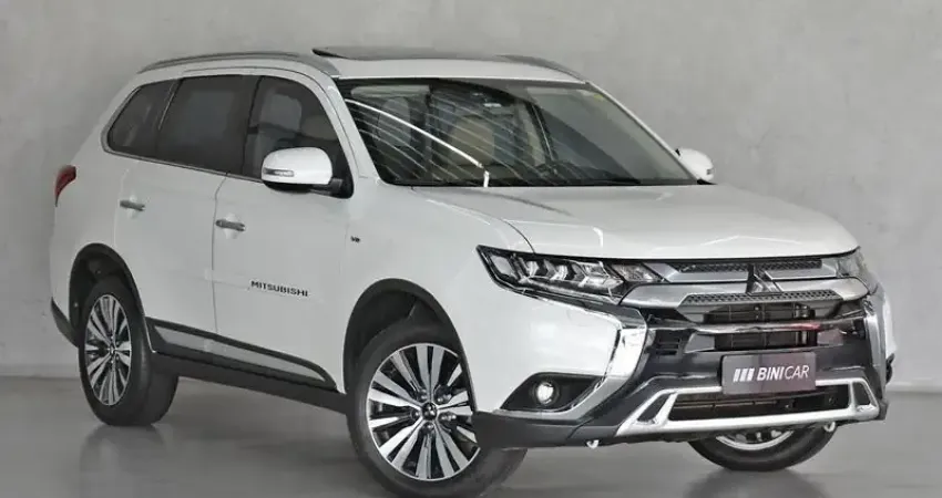 MITSUBISHI OUTLANDER 3.0 HPES 7 LUGARES 2022 - Muita qualidade e conforto.