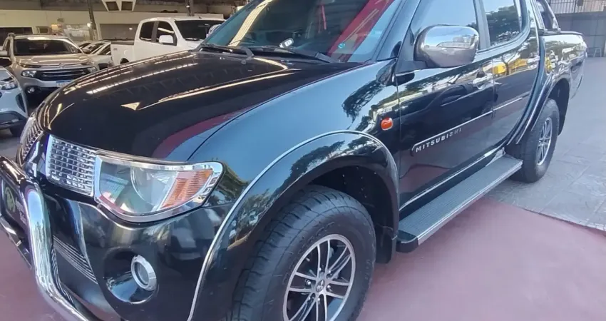 TRITON 3.2 HPE 4X4 2008