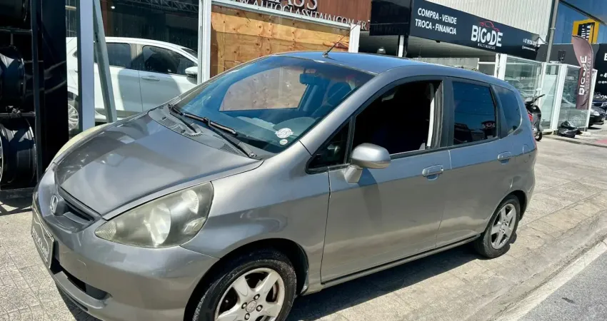 HONDA/ FIT 1.4 LX 2005 COMPLETO + CAMERA DE RÉ-   PERFEITO ESTADO !! 