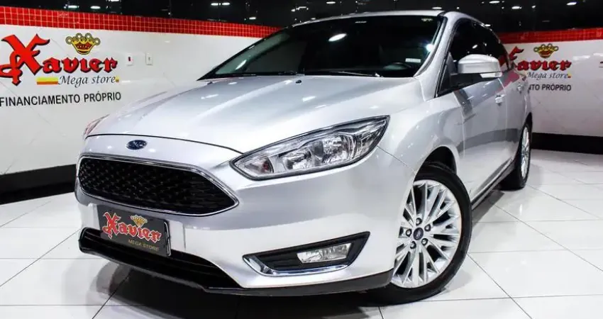 Ford Focus Sedan FASTBACK SE 2.0 PowerShift