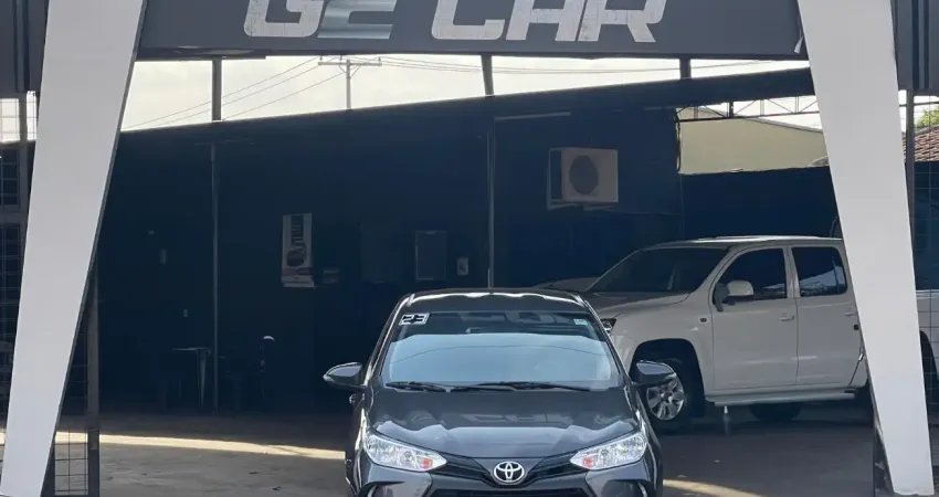 TOYOTA YARIS 1.5 XL AUTOMÁTICO COMPLETO