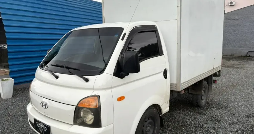 Veiculo com Baixa Km Super Conservado !! Pronto para vc Trabalhar !!
