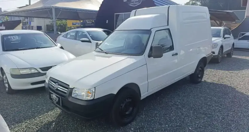 Pronta para voce Trabalhar , revisamos ela toda !!Motor Novo , Pintura Nova , Excelente Veículo !!!