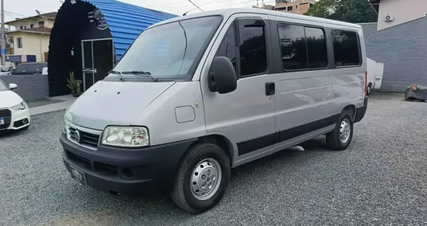 FIAT DUCATO MINIBUS 2.3  TETO BAIXO 16 LUGARES  ANO 2013 