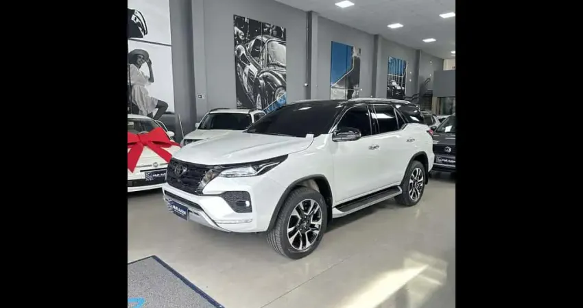 TOYOTA SW4 DSL 4X4 SRX AT 5S 2023