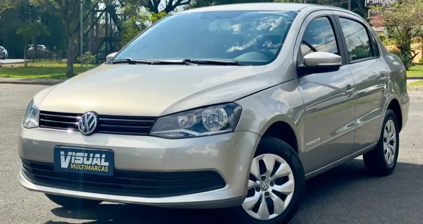 Volkswagen Voyage Comfortline 2015 – Motorização 1.6 MI– 142.000 km – Prata Egito – Excelente Estado