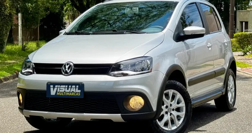 Volkswagen CrossFox Manual 2014 – Apenas 25.000 km – Prata – Raridade Absoluta – Exclusividade Total