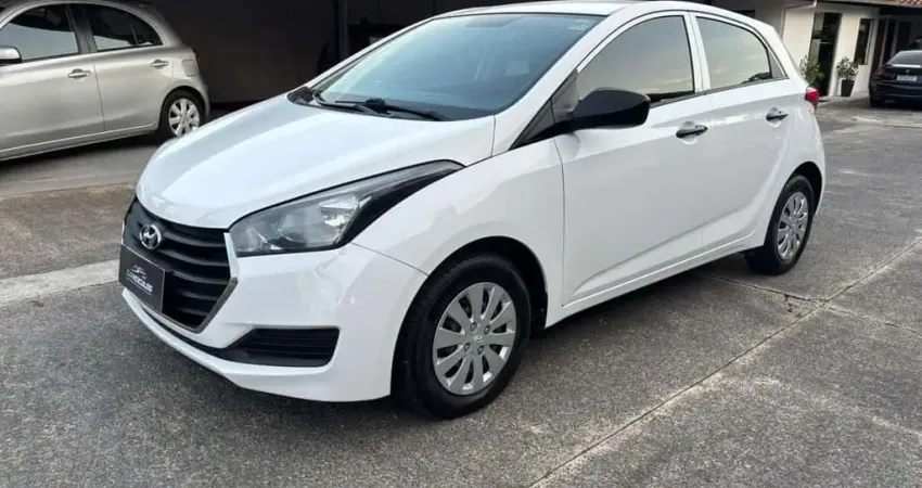 Hyundai HB20 1.0M COMFOR - Branca - 2017/2017