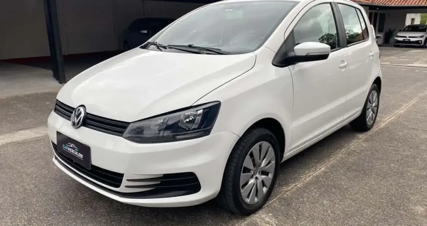 Volkswagen Fox W/ TL MCV - Branca - 2017/2018