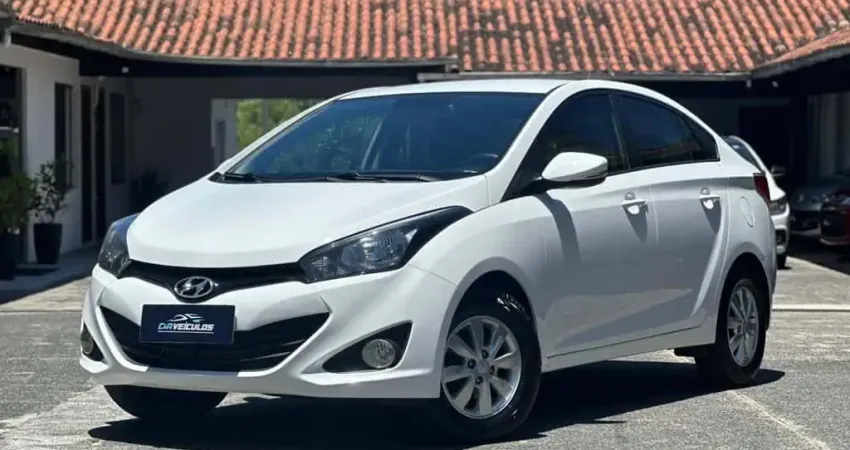 Hyundai HB20S 1.6A COMF - Branca - 2015/2015