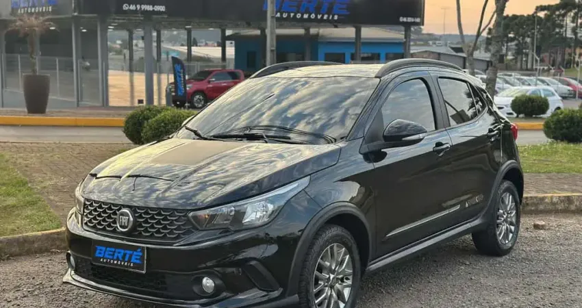 Fiat Argo Trekking 1.8 Flex. - Preta - 2020/2020