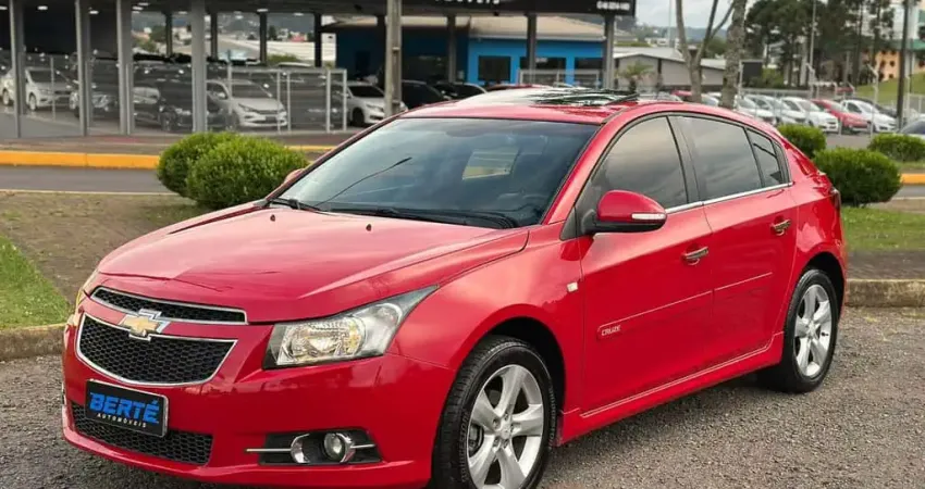 Chevrolet Cruze HB LTZ 1.8 FlexP. Aut - Vermelha - 2013/2014