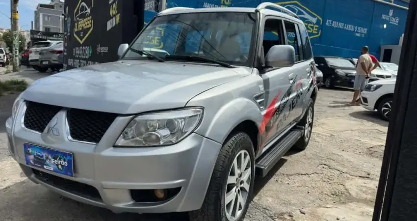Mitsubishi Pajero tr4 2011 2.0 4x4 16v 140cv flex 4p automático