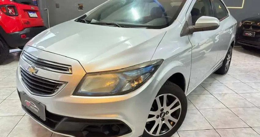 Chevrolet Prisma 1.4 LT Mpfi - Prata - 2013/2014