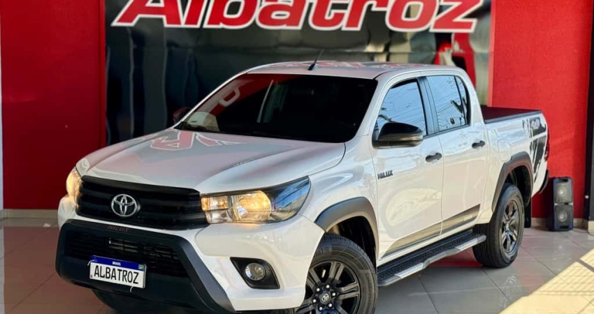 TOYOTA HILUX CD SR CHALL. 4x4 2.8 TDI Dies Aut.
