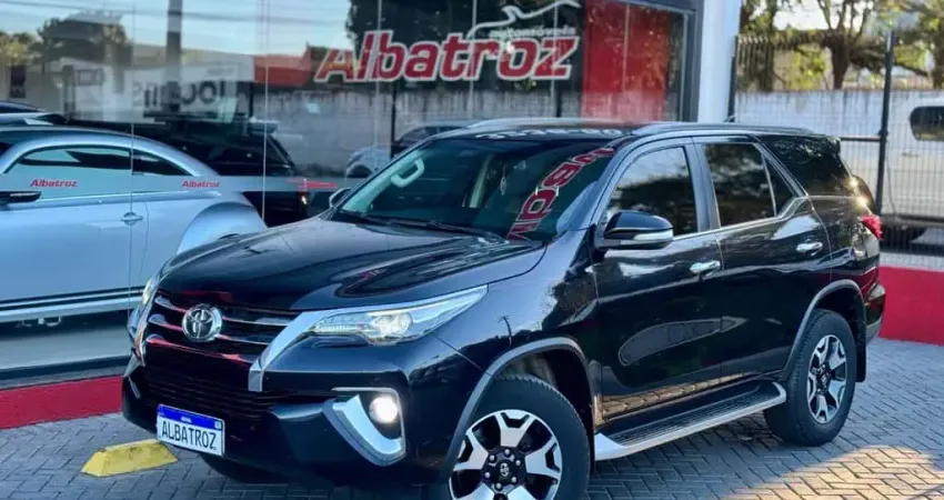 Toyota Hilux sw4 2017 2.8 srx 4x4 16v turbo intercooler diesel 4p automático