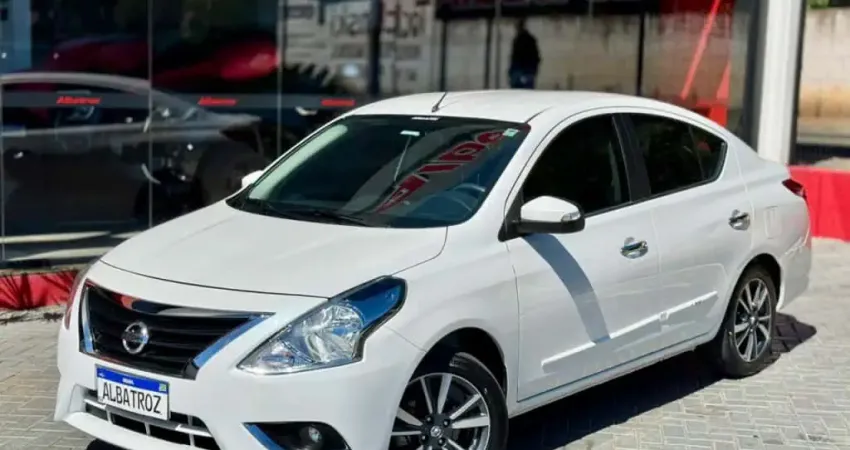 Nissan Versa 2018 1.6 16v flex unique 4p xtronic