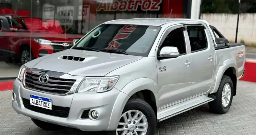 Toyota Hilux 2015 3.0 srv 4x4 cd 16v turbo intercooler diesel 4p automático