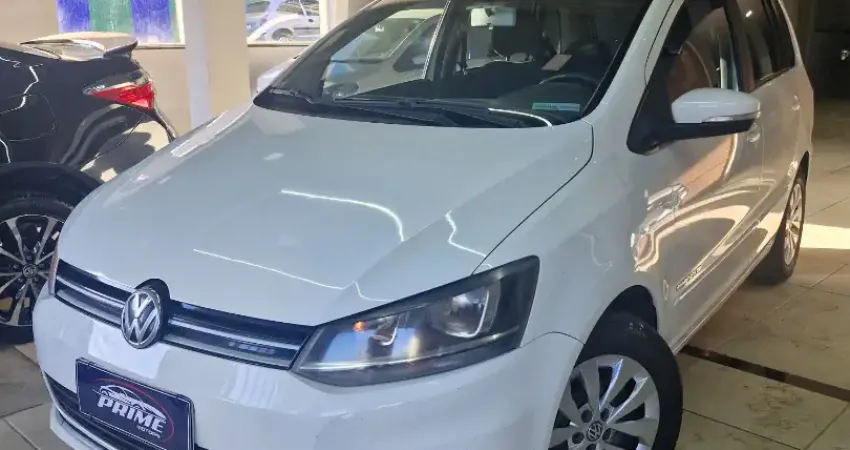 VW SPACEFOX 1.6 COMFORTILINE 2015 - PERFEITO PARA A FAMÍLIA, ESPAÇO E ECONÔMICO.