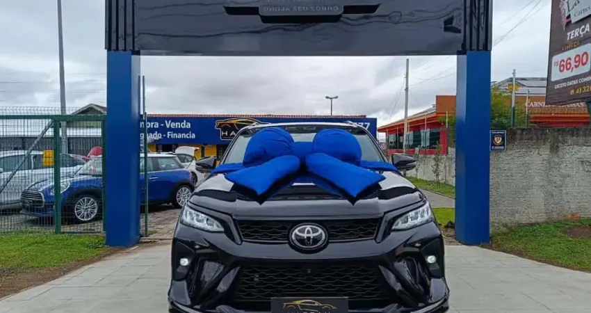 TOYOTA Hilux SW4 2022