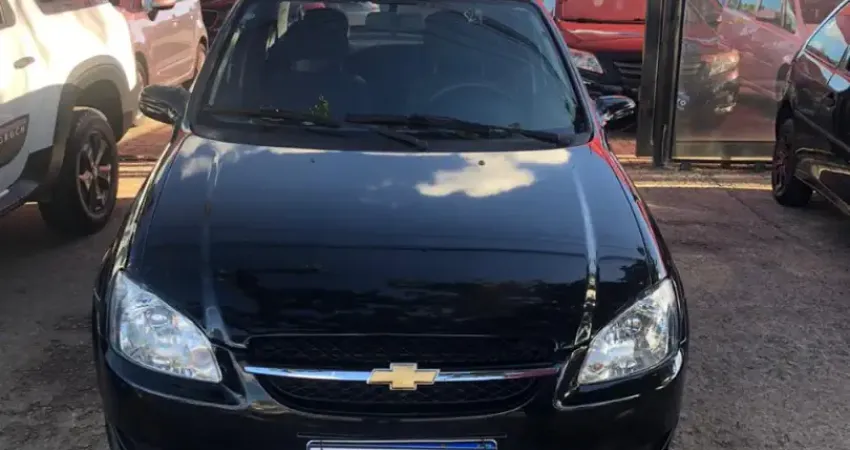 chevrolet classic super conservado interna e externa impecavel!