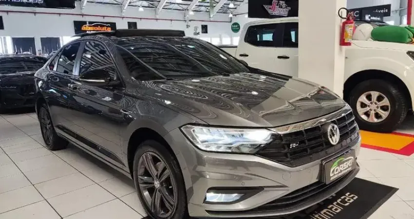 VEICULO PERICIADO .2020 VOLKSWAGEN JETTA R-LINE 250 TSI 1.4 FLEX 16V AUT.