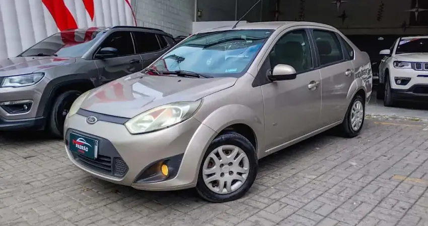 Ford Fiesta 2014 1.6 rocam se sedan 8v flex 4p manual