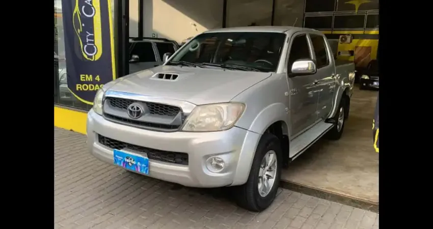 TOYOTA HILUX 3.0 SRV 4X4 CD 16V TURBO DIESEL 4P MANUAL