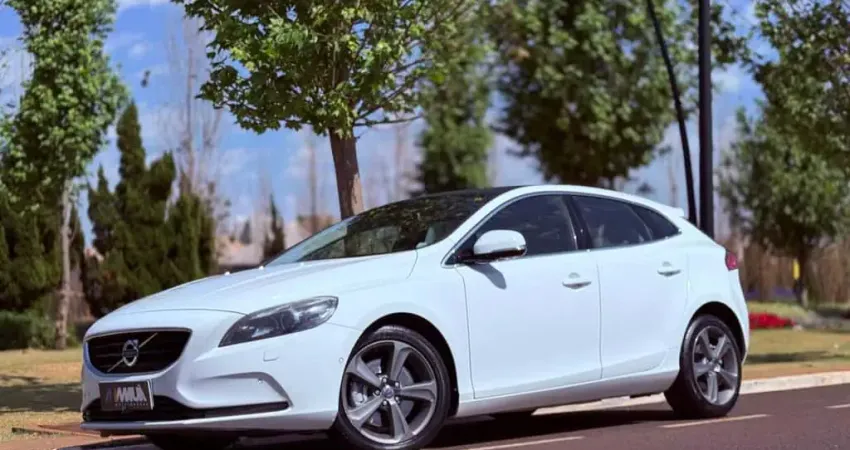 VOLVO V40 T4 DYNAMIC 2014