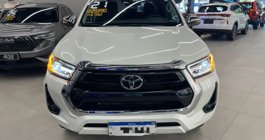 Hilux 2.8CD automático Diesel 2021 único dono revidada aceita troca 