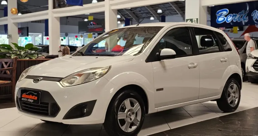 FORD FIESTA 1.6 ROCAM SE 8V FLEX 4P MANUAL