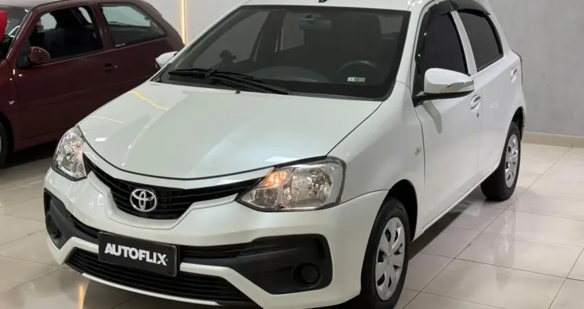 Toyota etios hb x 