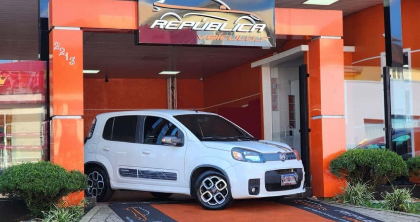 FIAT UNO SPORTING 1.4 2015