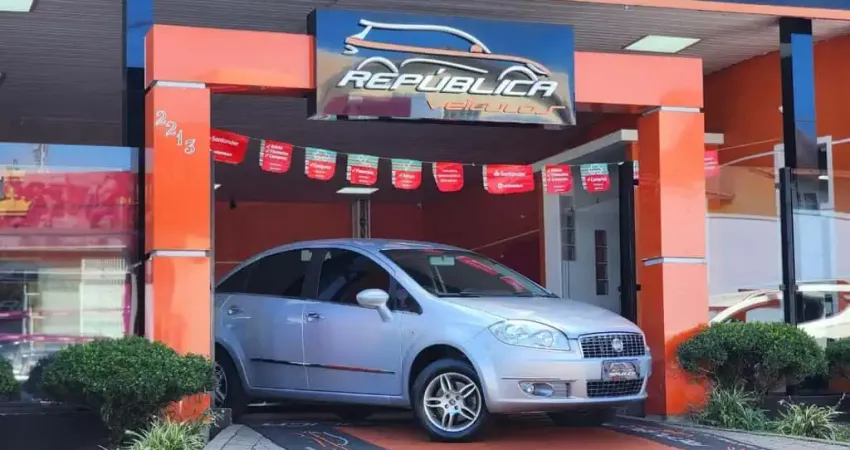 FIAT LINEA LX 1.8 2011