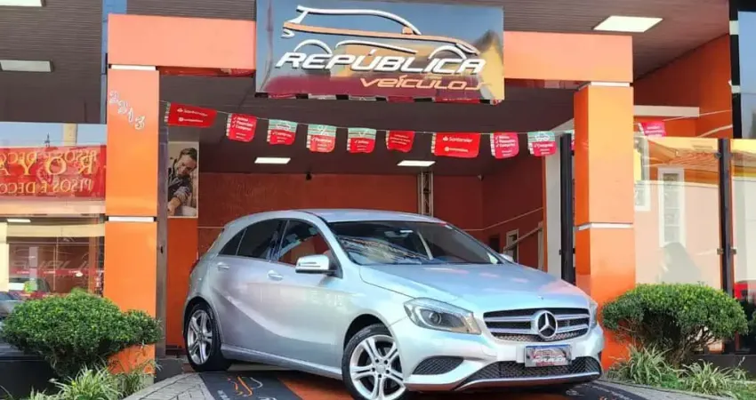 MERCEDES-BENZ A200TURBO 2015