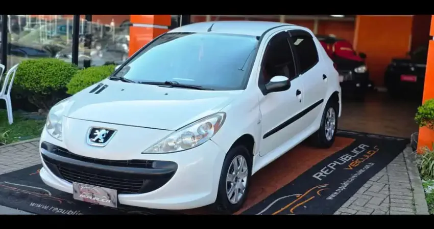 PEUGEOT 207HB XR 2013