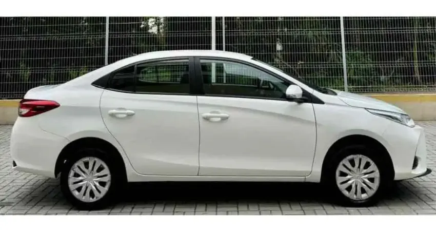 Toyota Yaris 2023 1.5 16v flex sedan xl live multidrive
