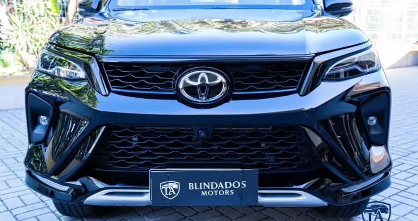 Toyota Hilux 2025 2.8 d-4d turbo diesel cd srx plus 4x4 automático