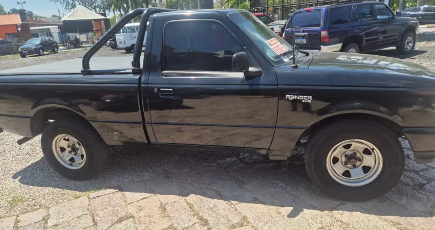 Pick up muito conservada 6 cilindros com kit gas pneus novos