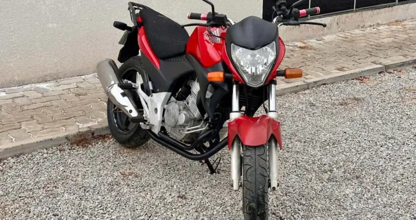 HONDA CB 300R 2011