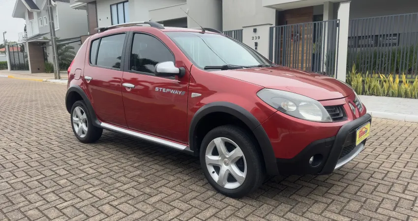 Sandero stepway carro alto do chao economico forte e todo completo