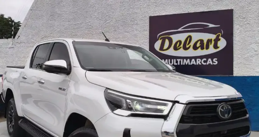 TOYOTA HILUX SRX 2.8 TDI 4X4 AUTOMÁTICA 2023 COMPLETA E IMPECÁVEL